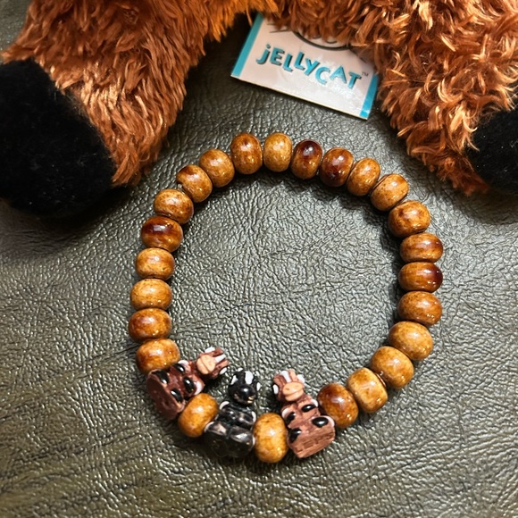 Jellycat Brown and Black Stuffed horse, comes with horse bracelet - Picture 7 of 8